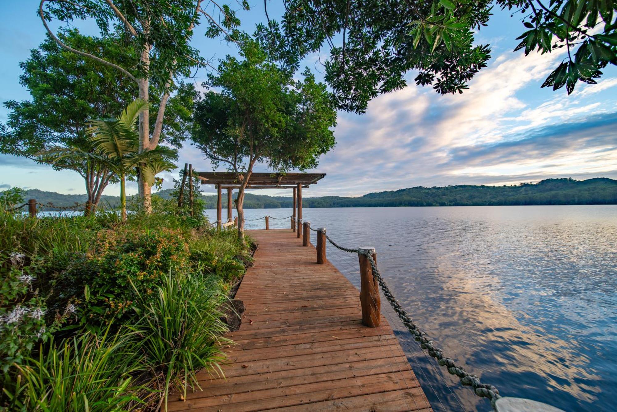 Secrets On The Lake Монтвил Екстериор снимка